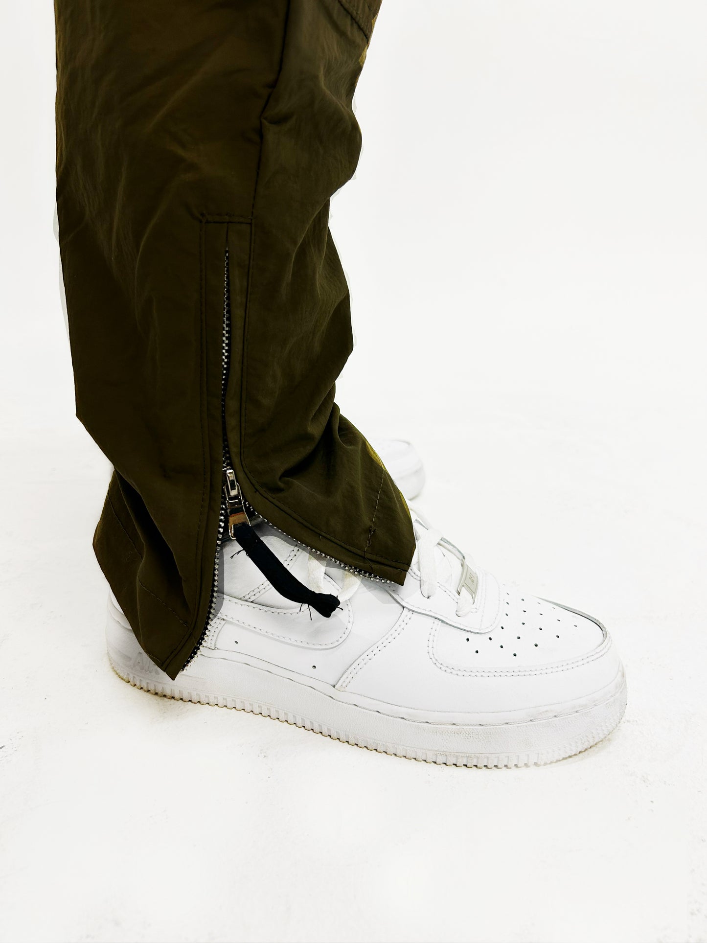 7-Tech Cargo Pants - Olive